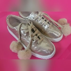 Tretorn sneaker size 2